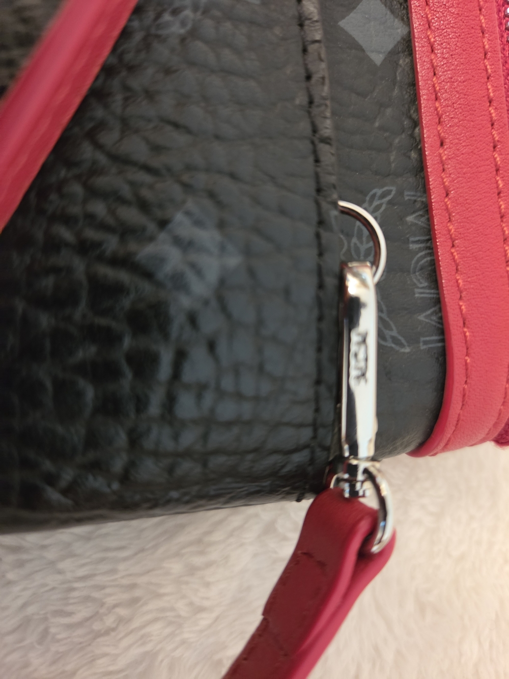 MCM Black Crossbody Bag with Red Trim - Picture 6 of 9